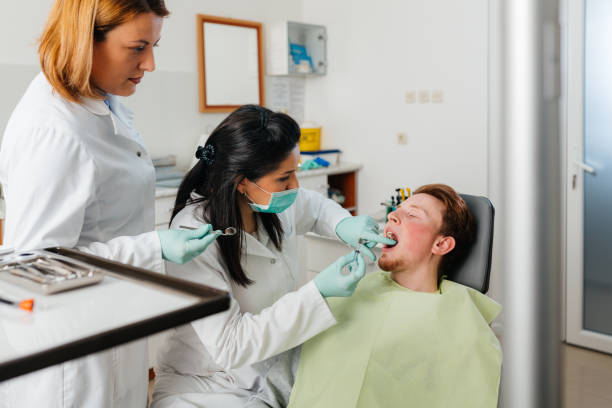 Best Emergency Tooth Extraction in Crystal City, MO